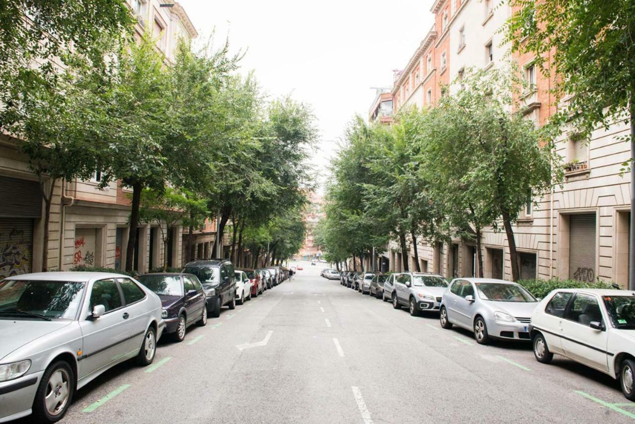 Lovely Apartment At Park Gueell Barcelona Exterior photo