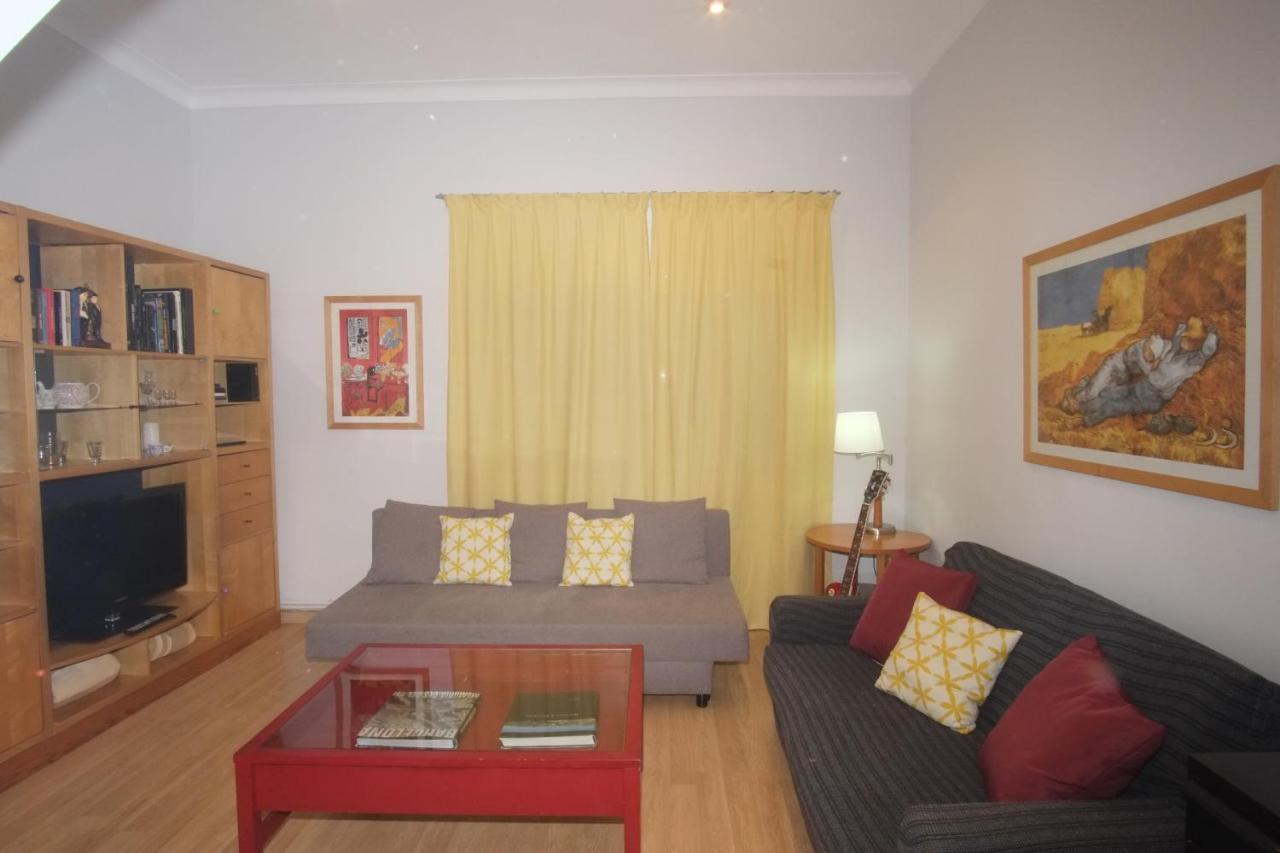 Lovely Apartment At Park Gueell Barcelona Exterior photo