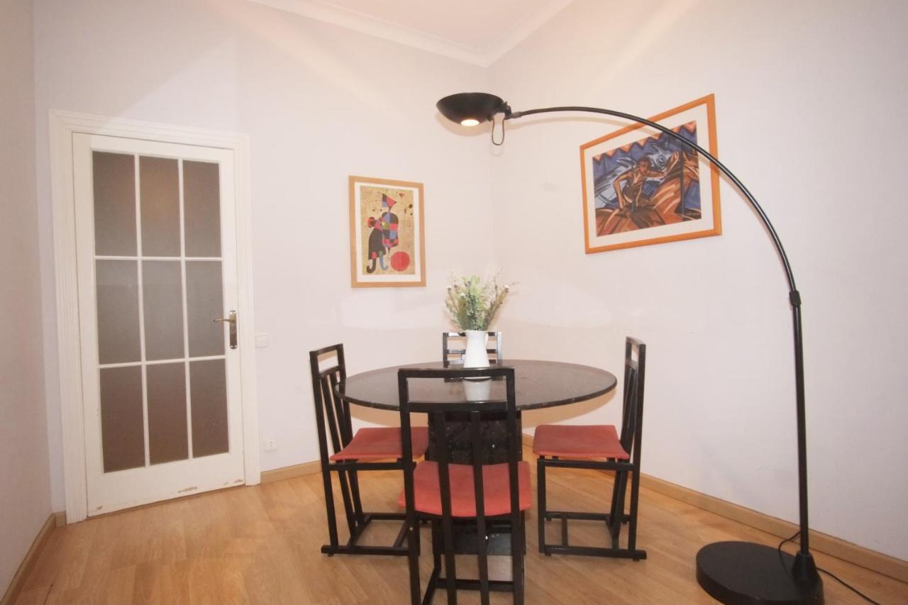 Lovely Apartment At Park Gueell Barcelona Exterior photo